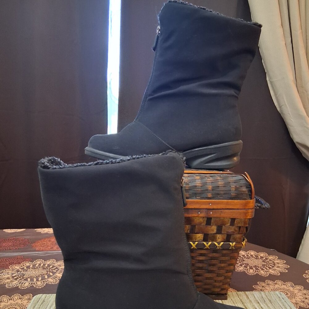 Women's Toe Warmers Canada Boots Black Zip Front Fleece Lined Size 10WW